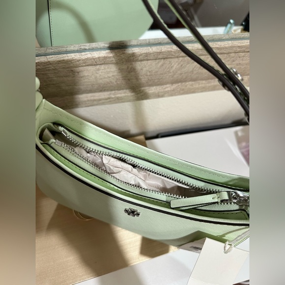 Tory Burch Emerson Shoulder Bag - Picture 9 of 10